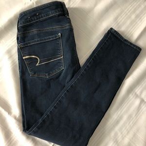 EUC American Eagle Jeans Size 4 Short